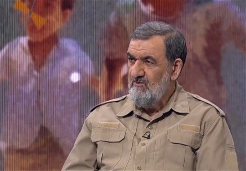 رضایی: ترامپ از «تنگه را باز می‌کنم» رسید به مرحله «تنگه را باز کنید»
