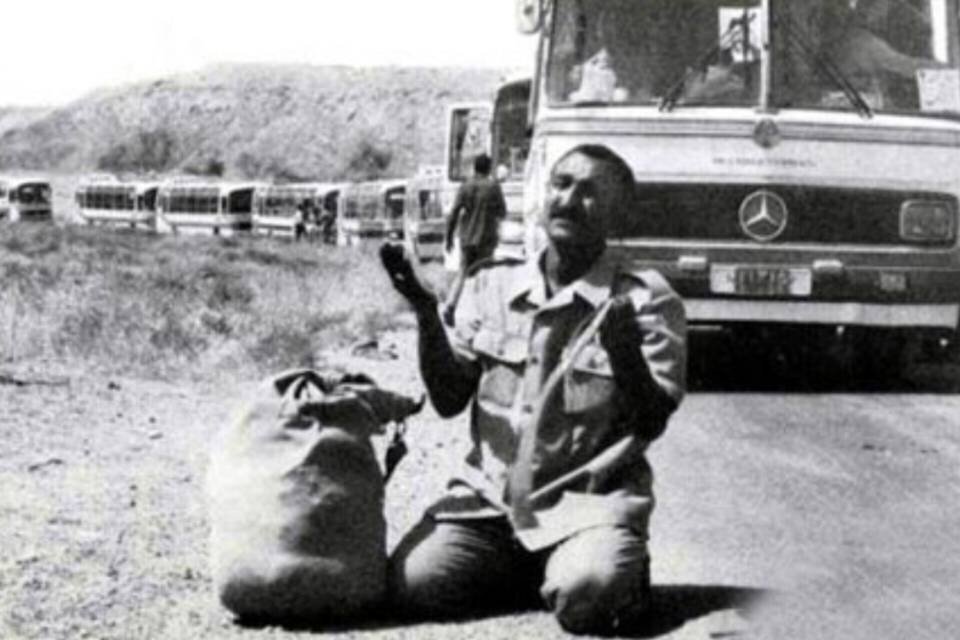 ۲۶ مرداد، روزی که اشک‌های شوق به استقبال آزادگان آمد
