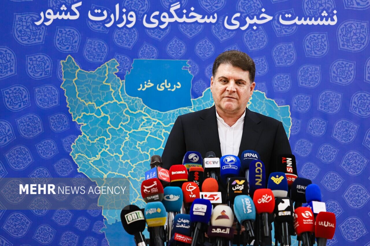 زینی‌وند: دولت در شرایط جنگی اجرای طرح‌های توسعه‌ای را متوقف نکرده است