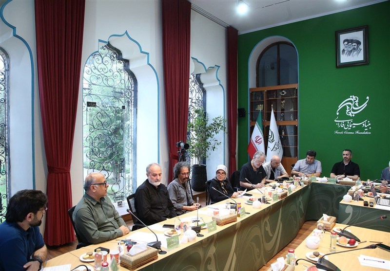 جلسه پیچینگ آثار کودک و نوجوان فارابی برگزار شد