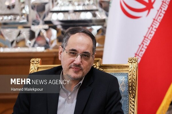 نگهداری: فساد و تبعیض مخرب ترین عوامل تخریب اعتماد عمومی است