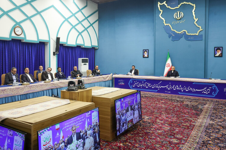 بهره برداری از پروژه های عمرانی و گردشگری مناطق آزاد تجاری- صنعتی