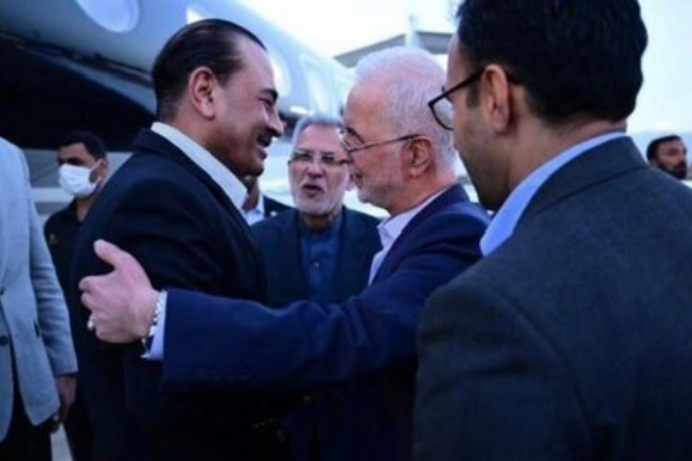 سفر راهبردی وزیر کشور ایران به اسلام‌آباد؛ تقویت پیوندهای دیپلماتیک و امنیتی با پاکستان