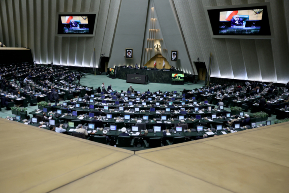 مجلس: شروط رهبری در تفاهم اسلام‌آباد باید کامل اجرا شود