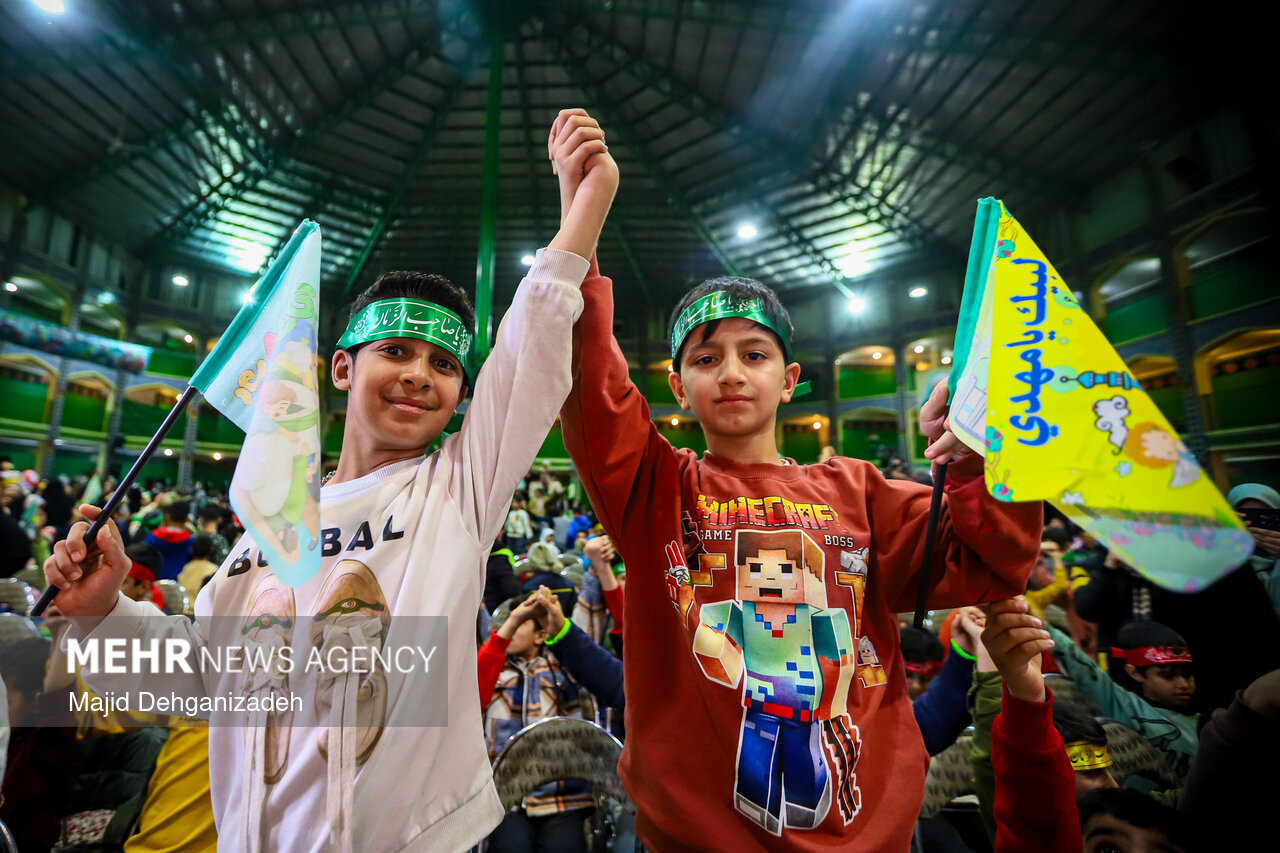 اجتماع عظیم سربازان کوچک صاحب الزمان (عج) در یزد