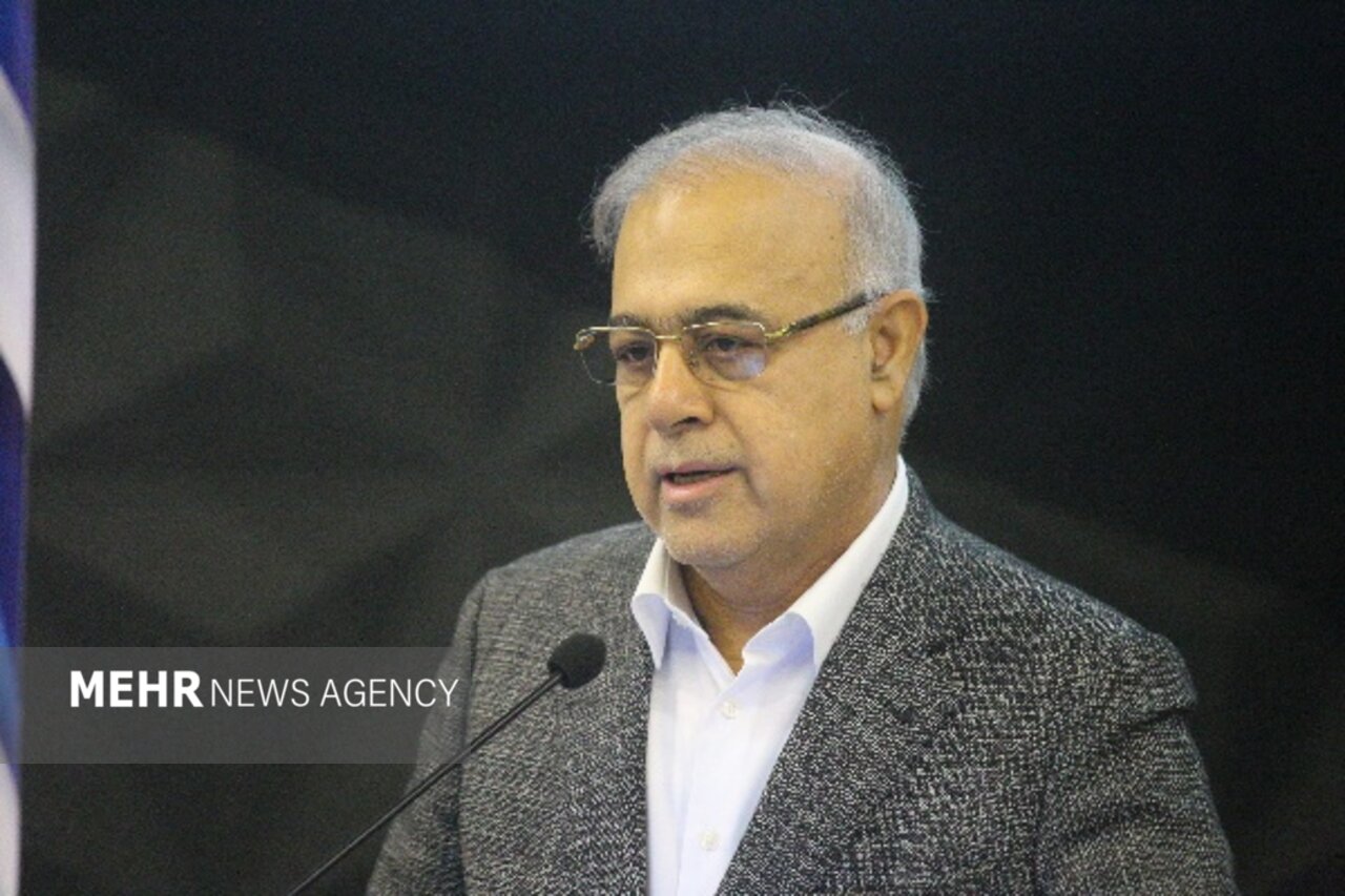 بندر شهید رجایی باید به یکی از کانون‌های پردازش صنعتی کشور تبدیل شود