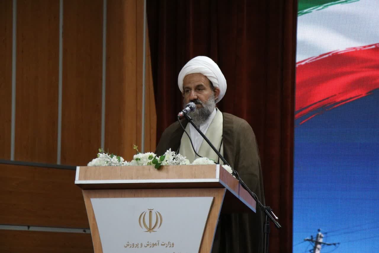 امام جمعه سابق قرچک: فرصت خدمت در نظام اسلامی را باید مغتنم شمرد