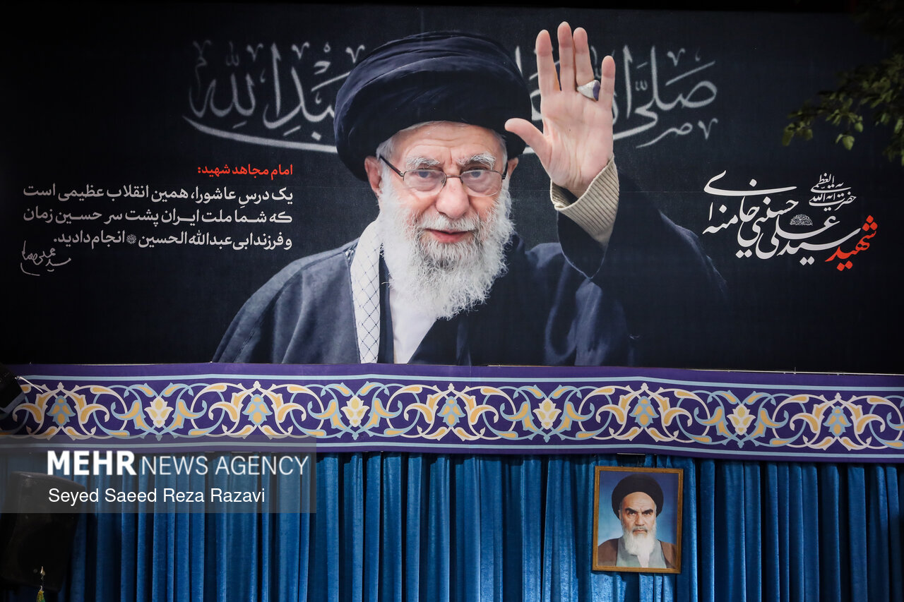 محفل عزاداری شب اول محرم به نیابت از «رهبر شهید انقلاب»