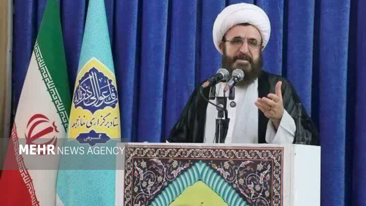مقاومت ملت ایران ریشه در تمسک به قرآن و اهل‌بیت(ع) دارد