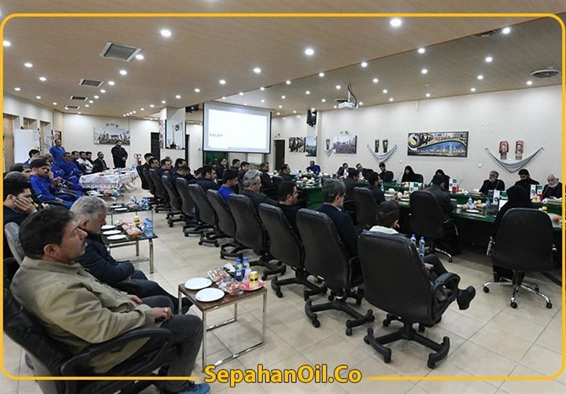 پالایشگاه نفت سپاهان میزبان خانواده شهدای دی‌ماه