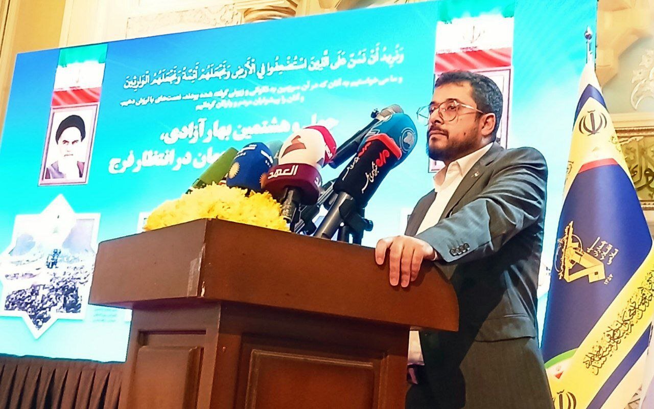 سفیر یمن: وظیفه ما حفظ انقلاب و حفاظت از آرمان های آن است