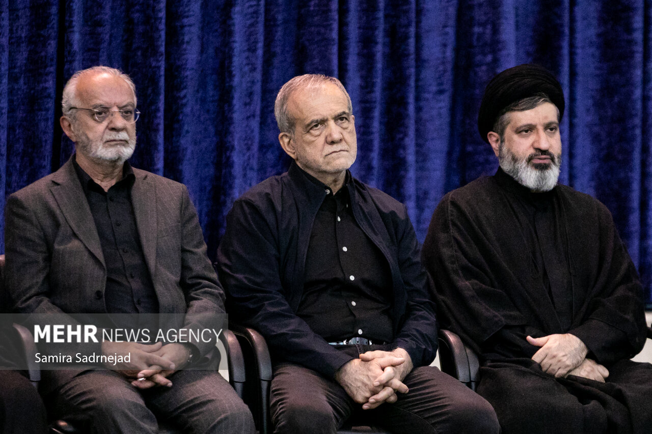 مراسم گرامیداشت رهبر شهید انقلاب در تهران