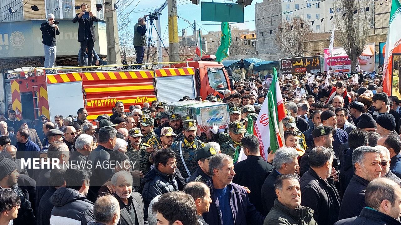 پیکر شهید مدافع امنیت در مشگین شهر تشییع شد