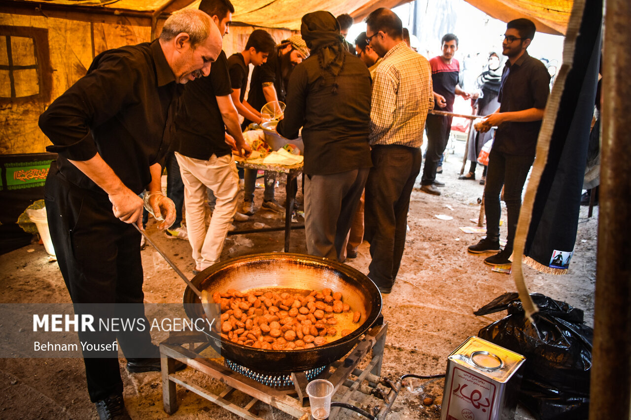 عرفاتی: بیش از ۷۰۰ موکب در مسیر جاماندگان اربعین شهرری برپا می‌شود