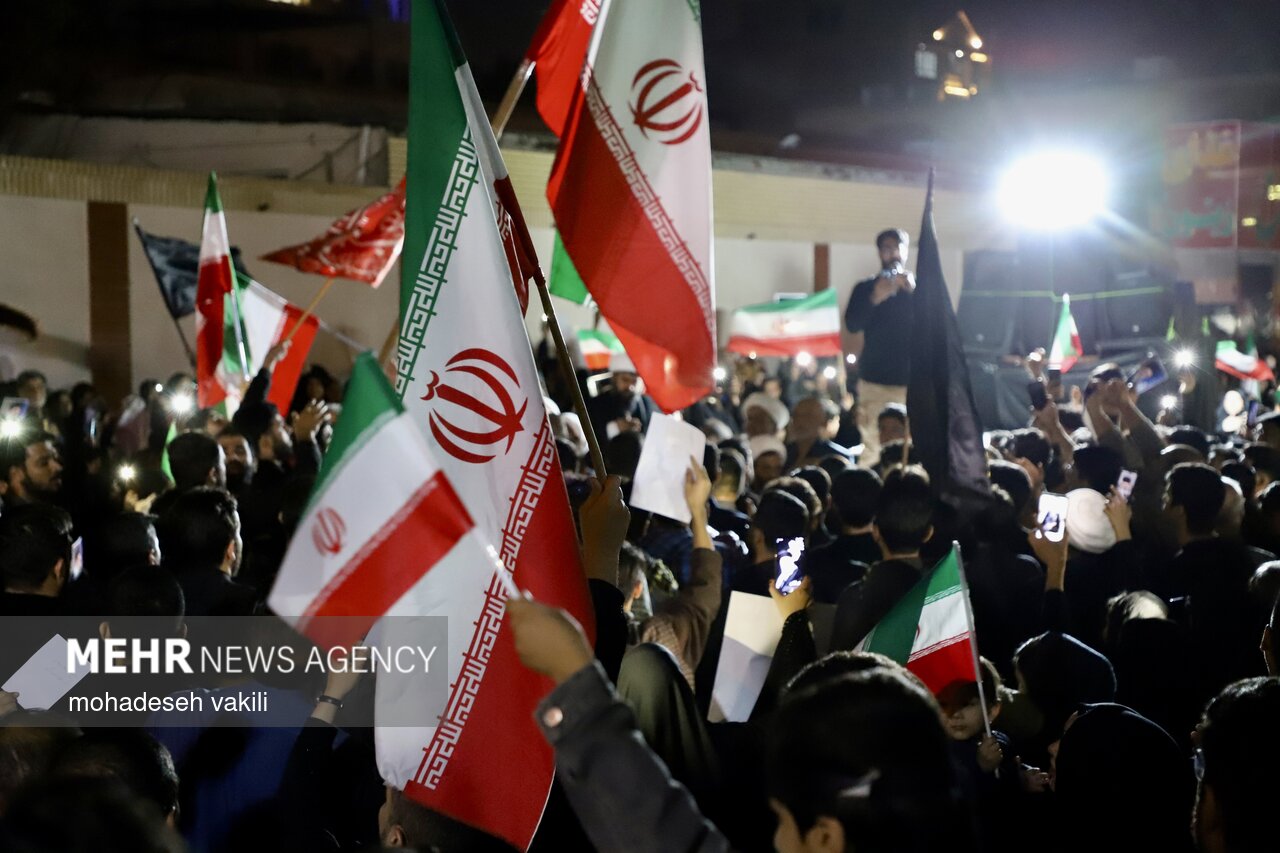 رجزخوانی عشایر عرب خوزستان برای دشمن در سوگ رهبر شهید