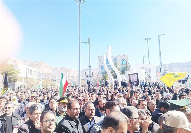 تشییع باشکوه پیکر مطهر 22 شهید‌ مرزبانی در ایلام+فیلم