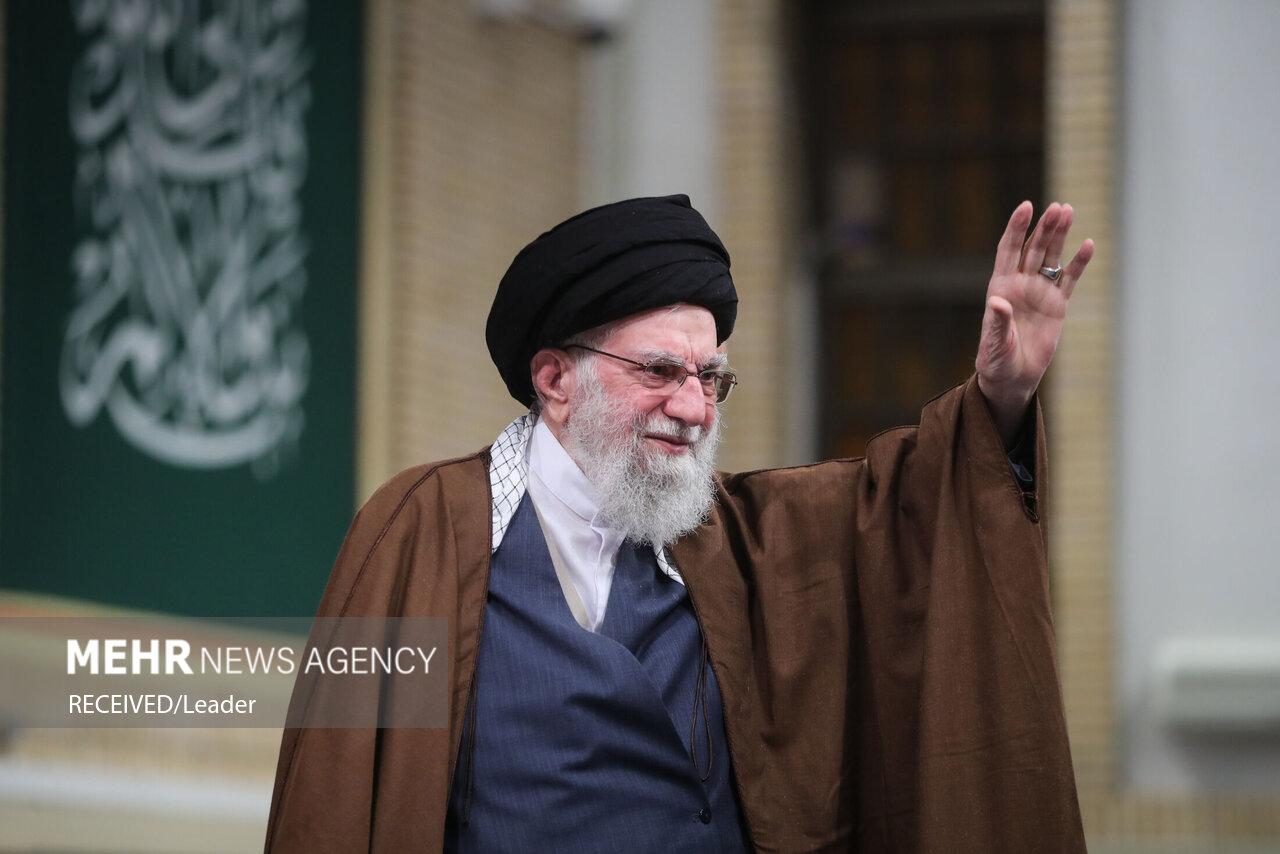 ۴۰ روز عزای عمومی و ۷ روز تعطیل عمومی درپی شهادت رهبر انقلاب اسلامی