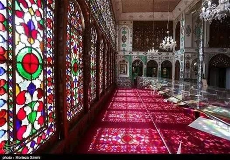 افسون نور در عمارت آینه‌ها/روایتی از خانه تاریخی مشیرالملک انصاری