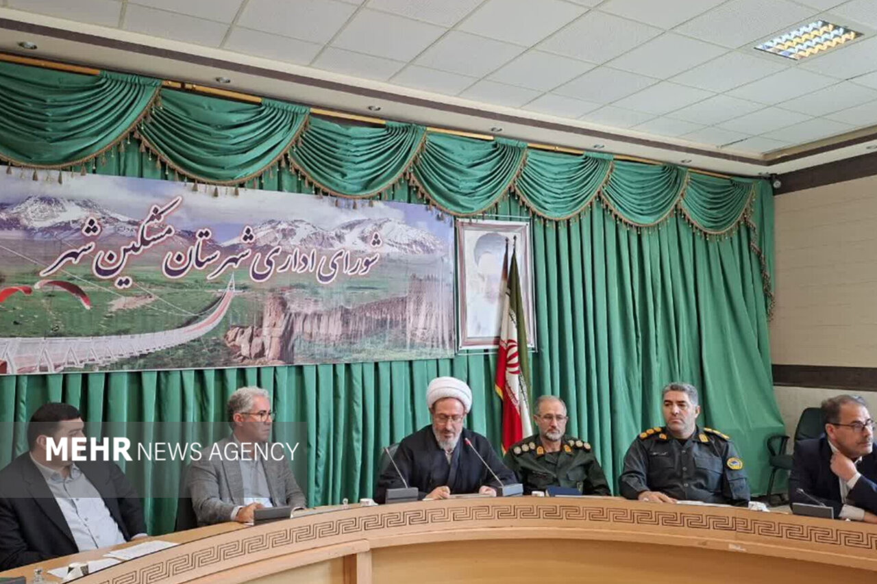 برخورد نامناسب با ارباب‌رجوع قابل قبول نیست