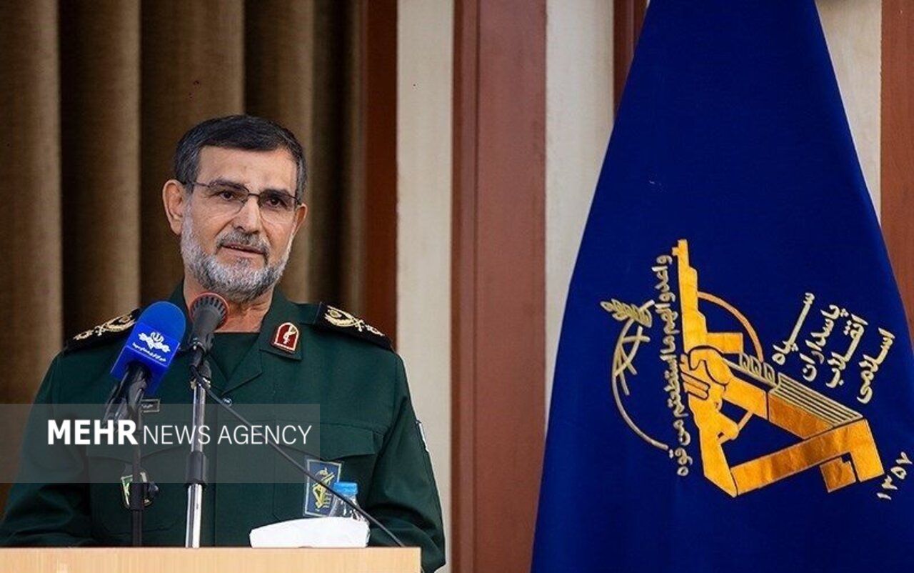 هشدار مجدد سردار تنگسیری: هرگونه عبور از تنگه نیازمند دریافت مجوز است