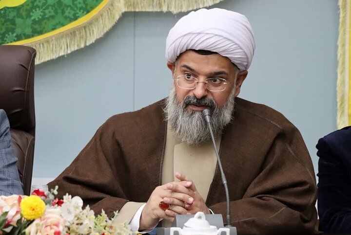 امام جمعه دشتی: «زندگی با آیه‌ها» در طول سال استمرار داشته باشد