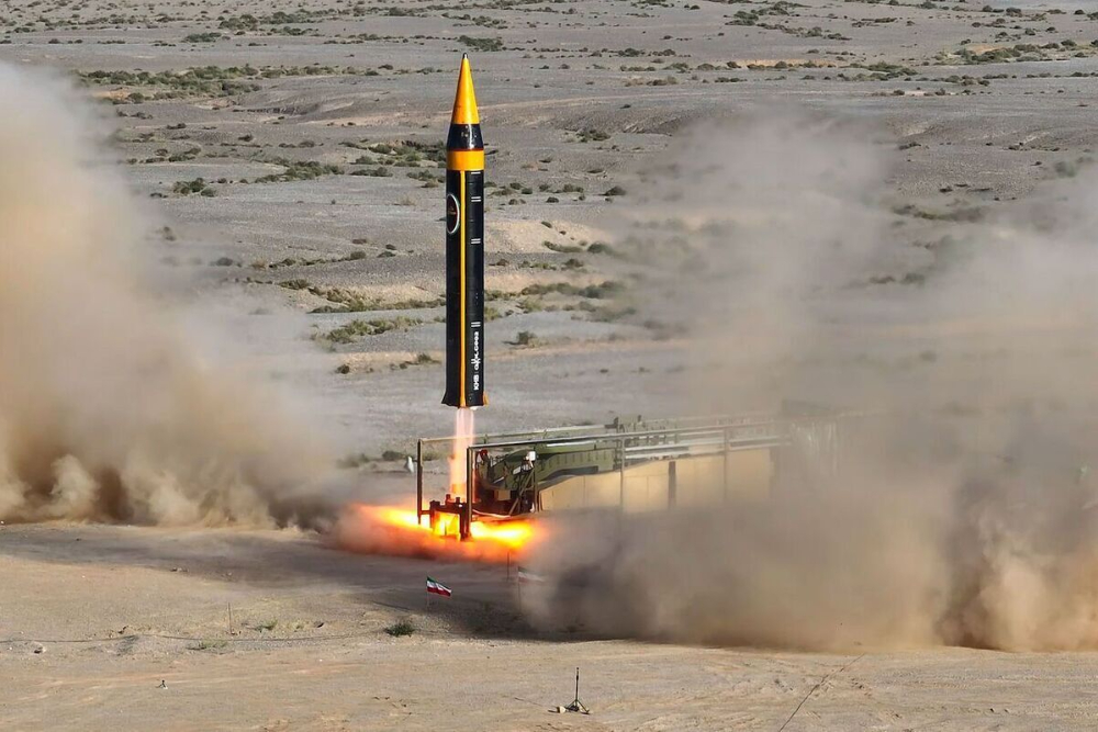 آغاز موج بیستم عملیات وعده صادق 4/اصابت پهپاد ایرانی به ناو هواپیمابر آبراهام لینکلن