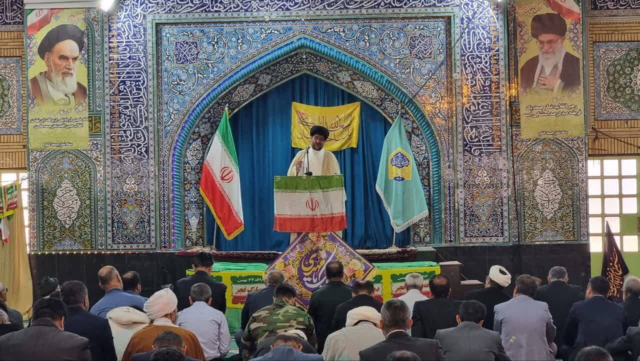 امام جمعه گناوه: حضور رهبر انقلاب پیام های راهبردی به همراه داشت