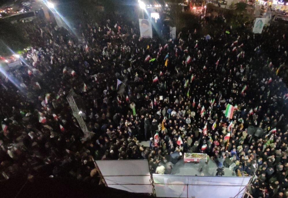 تجمع مردمی و استقبال از سردار شهید «بهنام رضایی» در بوشهر