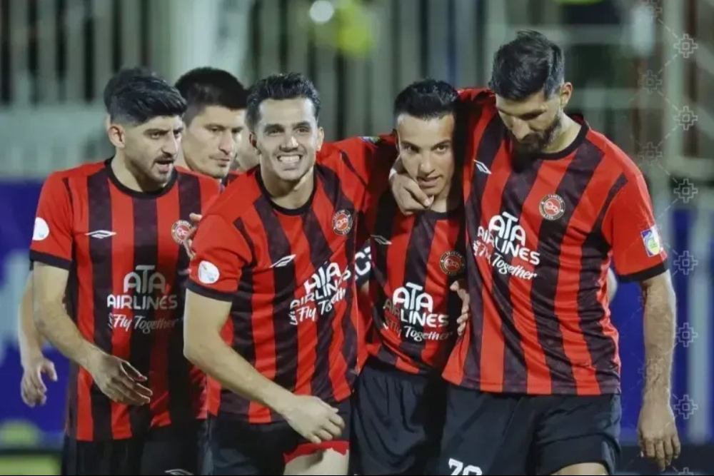 تراکتور 1-0 گل‌گهر سیرجان/تداوم صدرنشینی تبریزی ها در لیگ برتر + فیلم گل بازی