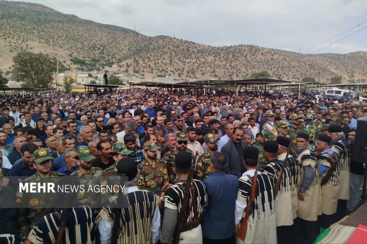 شهید ابوالفضل گودرزی در دزپارت تشییع شد
