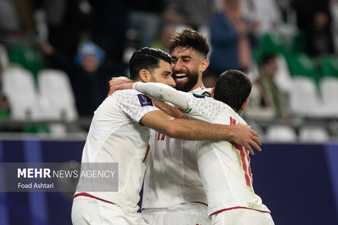واکنش احساسی ملی پوشان فوتبال ایران به مصدومیت یک بازیکن