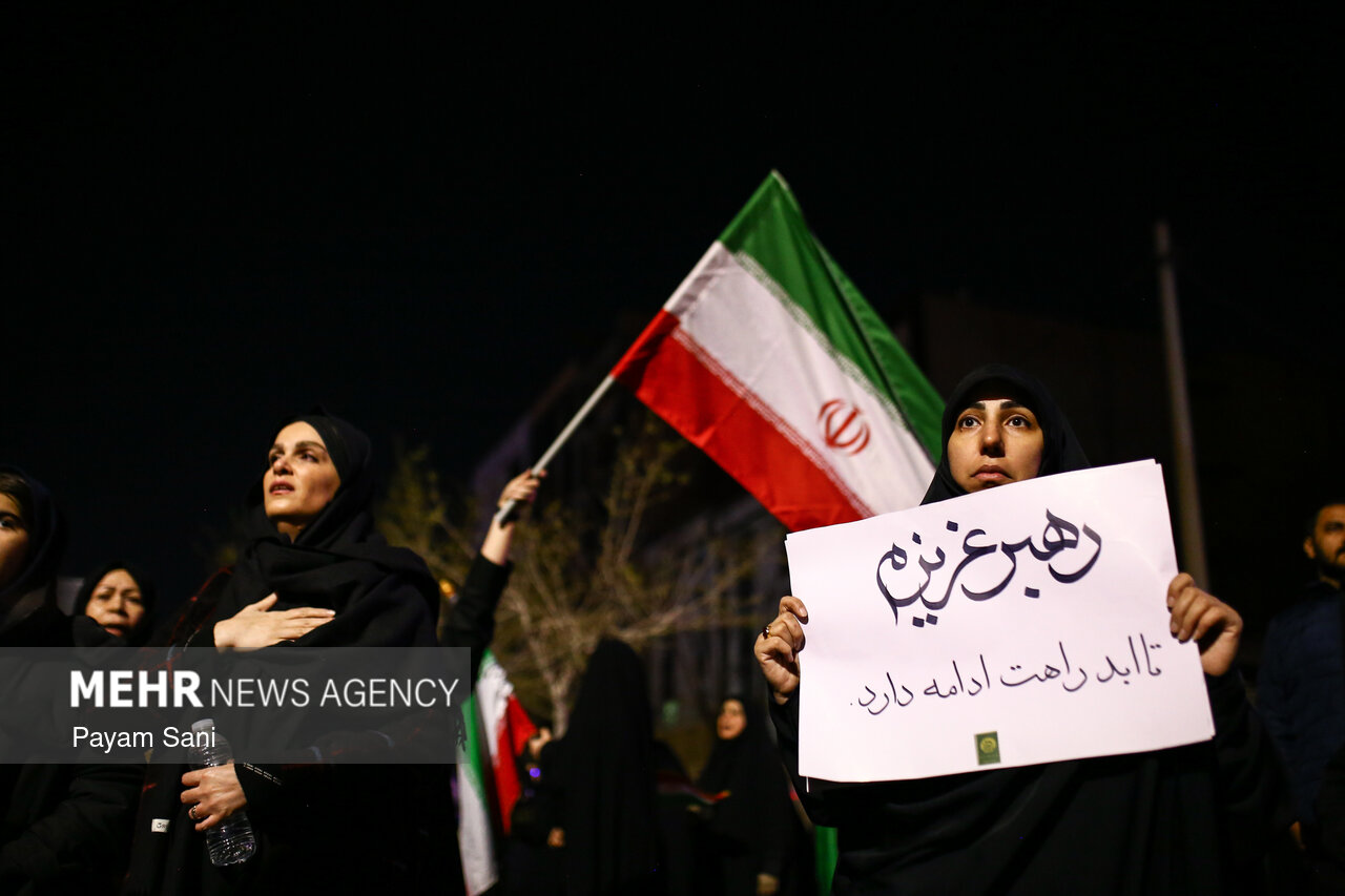عزاداری و تجمع مردمی در سوگ رهبر شهید در تهرانسر
