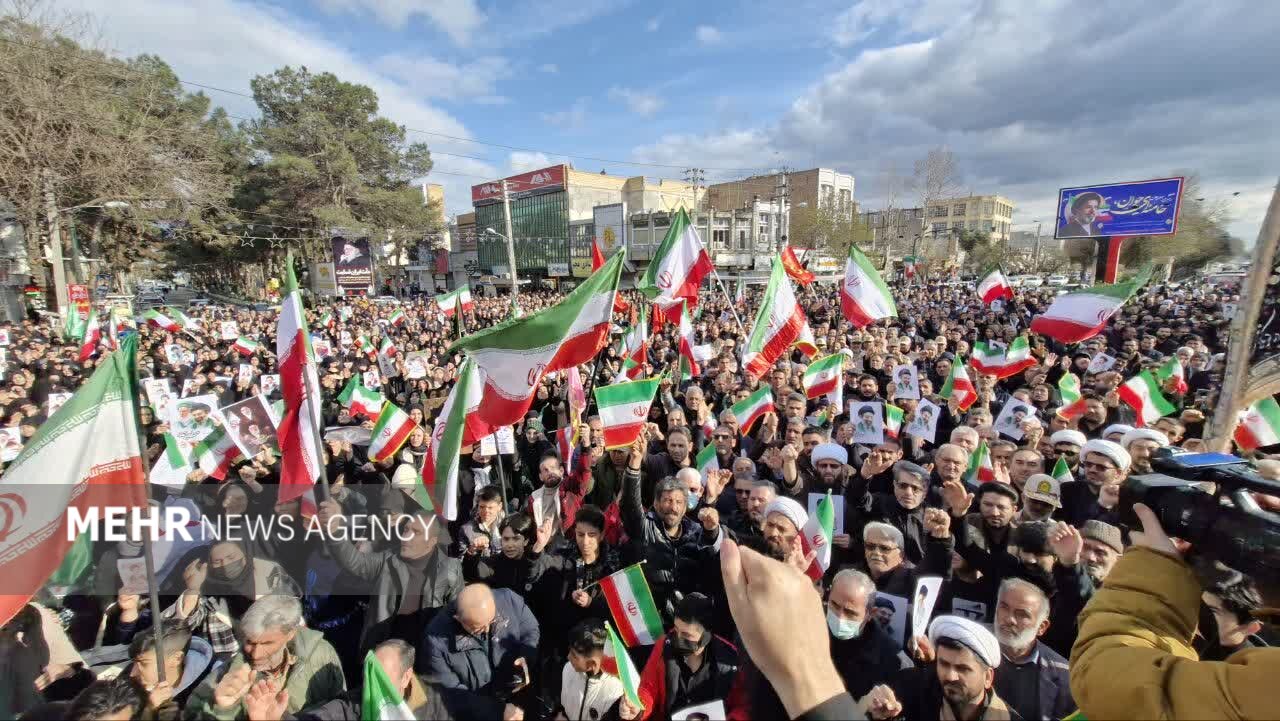 بیعت مرزداران غیور پارس آباد با آیت الله مجتبی خامنه ای
