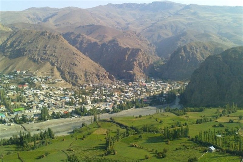 عطر خوشبوی شهدا در شمال ایران جایی حوالی زادگاه نیمایوشیج