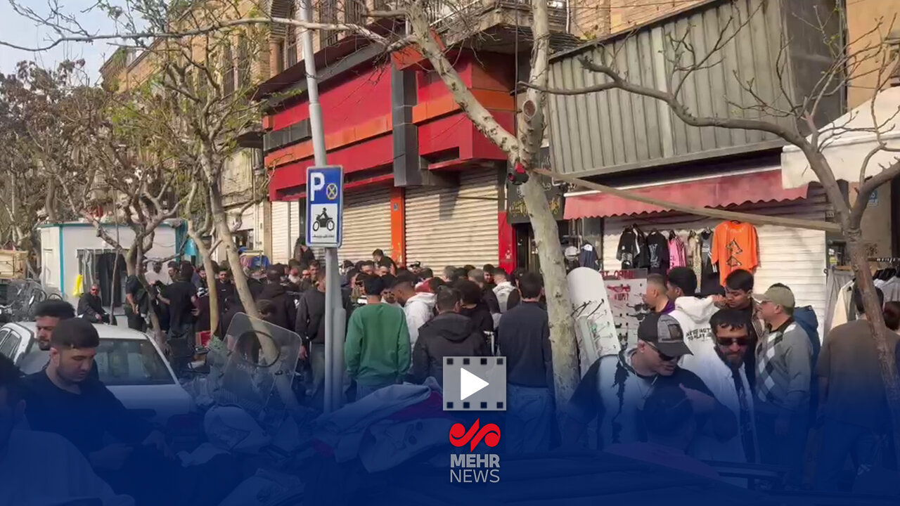 گزارش مهر از حال و هوای بازار فردوسی تهران در آستانه سال نو