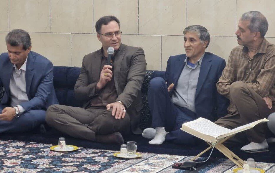 فرماندار تنگستان: قرآن چراغ هدایت امت اسلامی است
