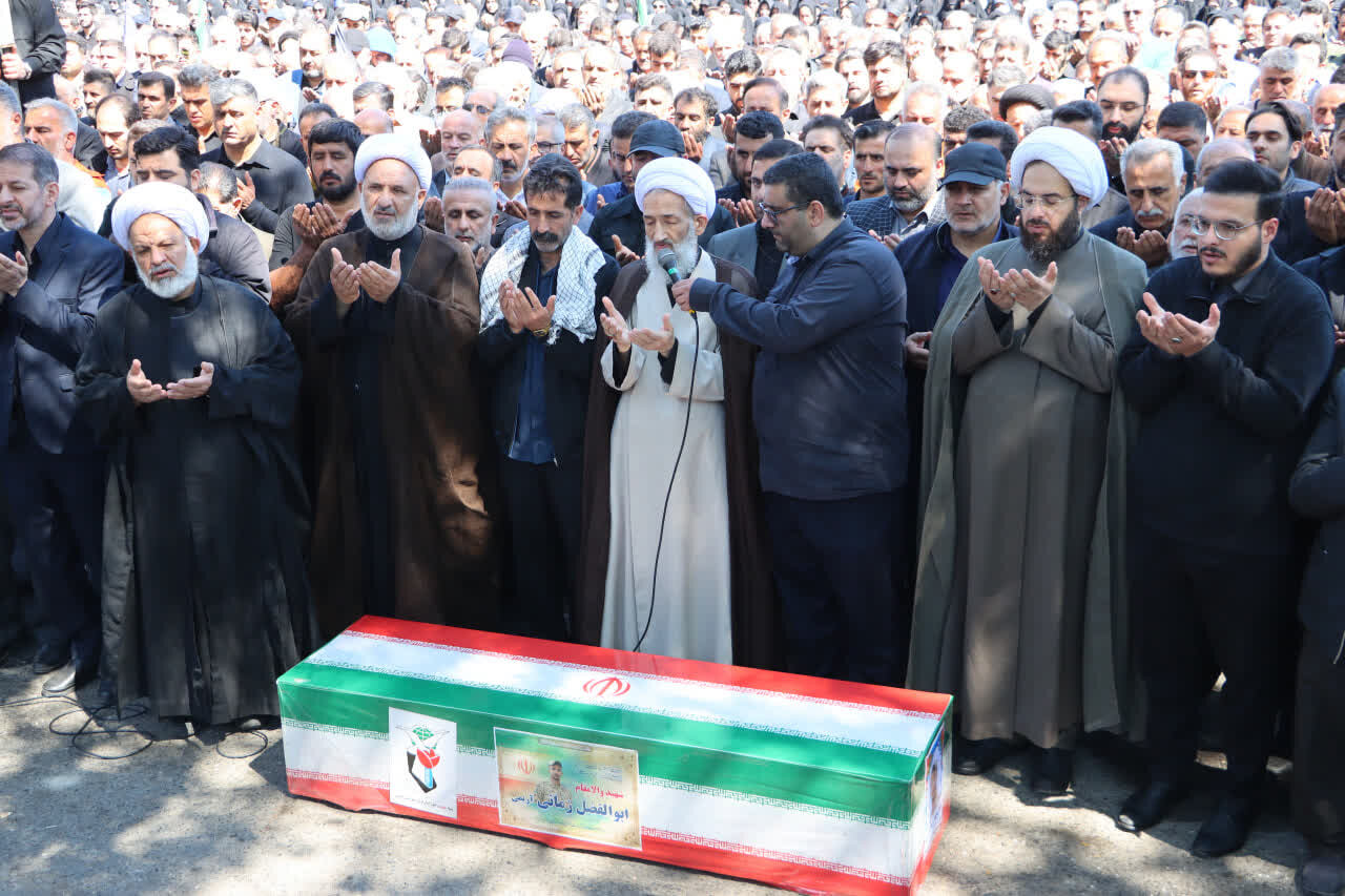پیکر سرباز وطن شهید «ابوالفضل زمانی آریمی» در ساری تشییع شد