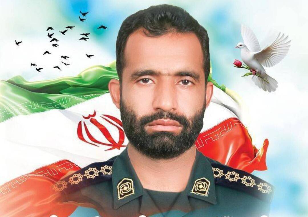 آئین وداع با پیکر شهید سرافراز علی عزیزی در هشتبندی هرمزگان