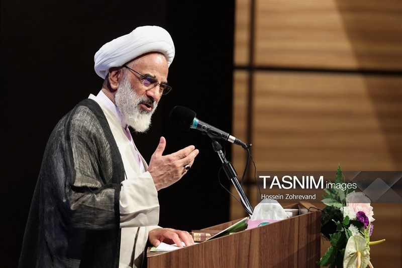 حاجی‌صادقی: پیام‌های رهبر انقلاب خشم و انفعال دشمنان را رقم می‌زند