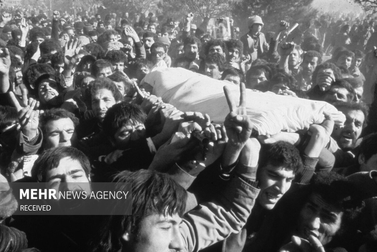 خیابان هایی که فراموش نمی شوند/ وقتی مردم با زندگی شان تاریخ را نوشتند