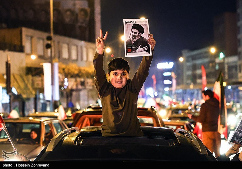 امروز ساعت 15؛ اجتماع مردمی برای بیعت با آیت‌الله سید مجتبی خامنه‌ای