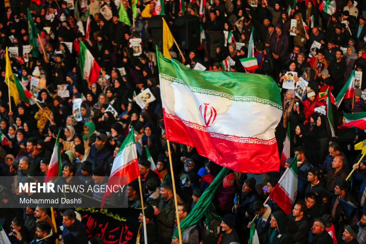 حماسه مردم مازندران در ایستگاه بیست وهفتم