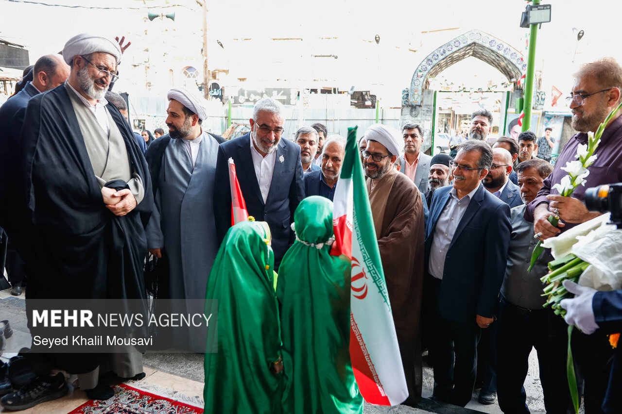 نمایی متفاوت از حضور تولیت آستان مقدس علوی در دزفول
