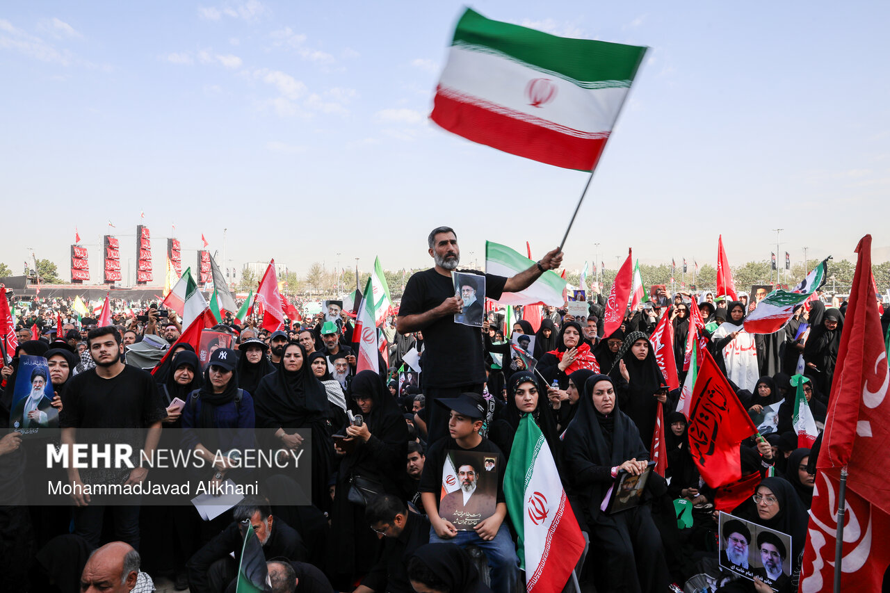 سخنگوی دولت: همبستگی و وحدت ملی در تشییع رهبر شهید به نمایش درآمد