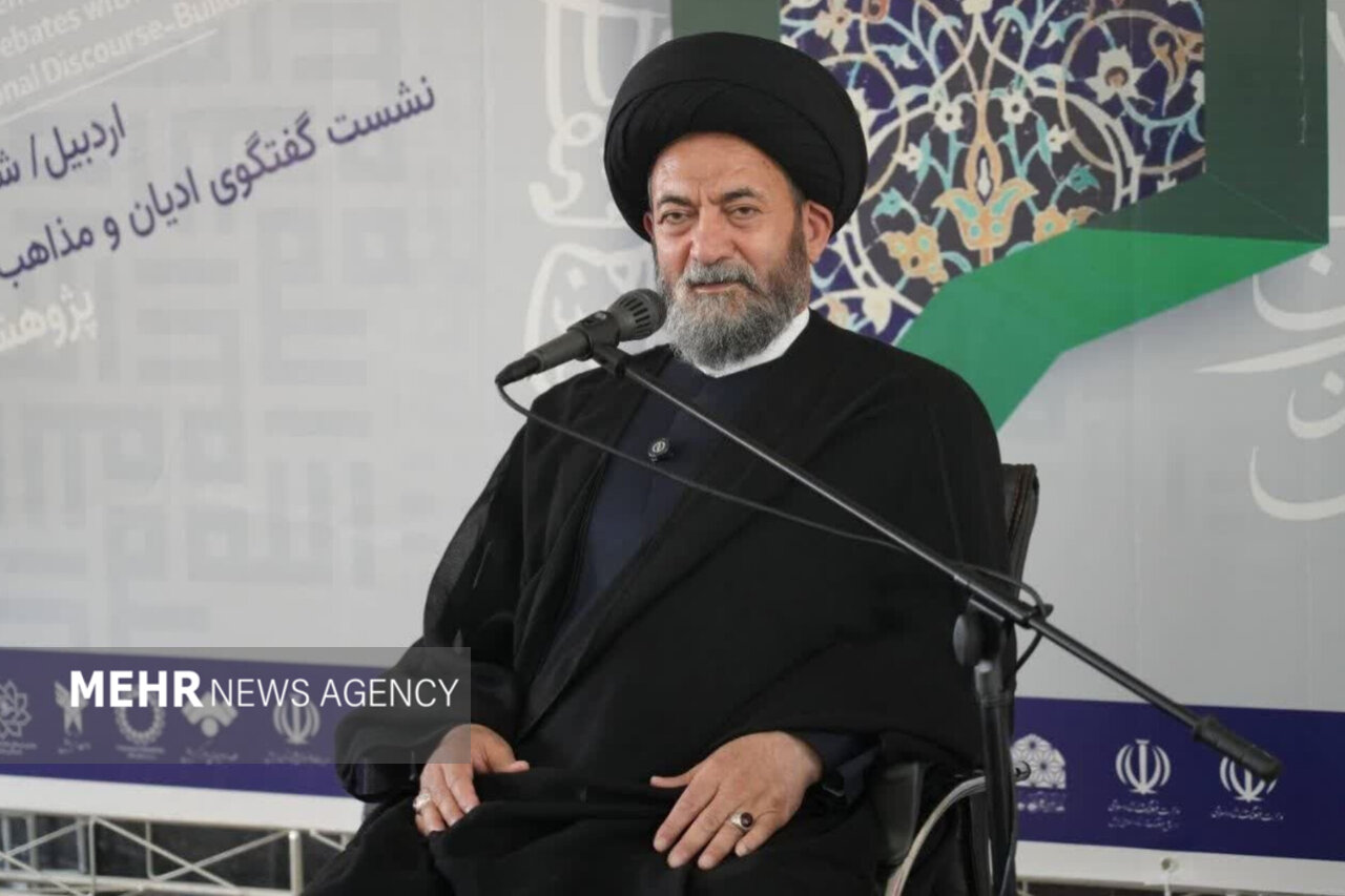 موضع‌گیری‌های پاپ ضربه بسیار مهلکی بر جایگاه ترامپ وارد کرد