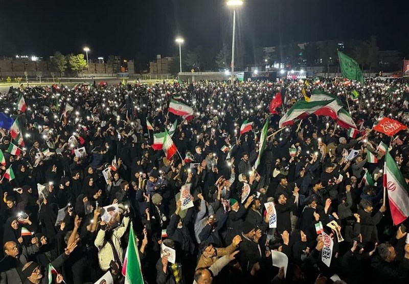 خروش کفن‌پوشان بیرجند در سوگ رهبر مقاومت+ تصویر