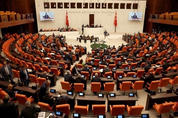 پارلمان ترکیه قانونی برای حمایت از روند صلح با پ.ک.ک را تصویب کرد