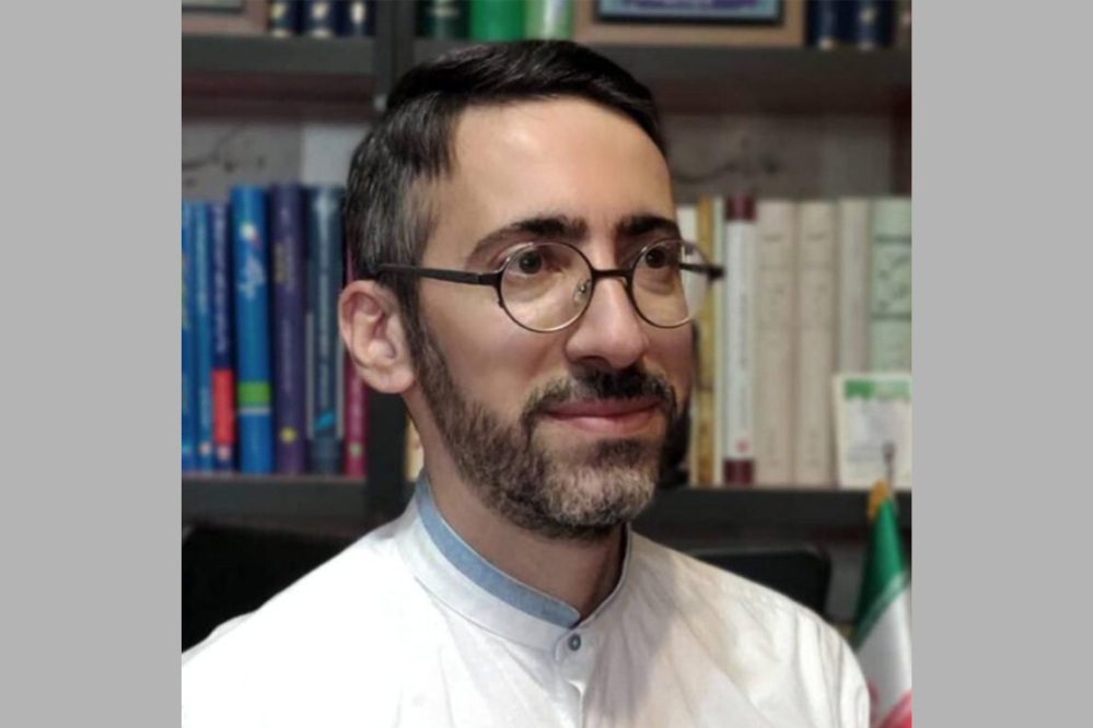 تحریم نباید به مجازات جمعی ایرانیان تبدیل شود
