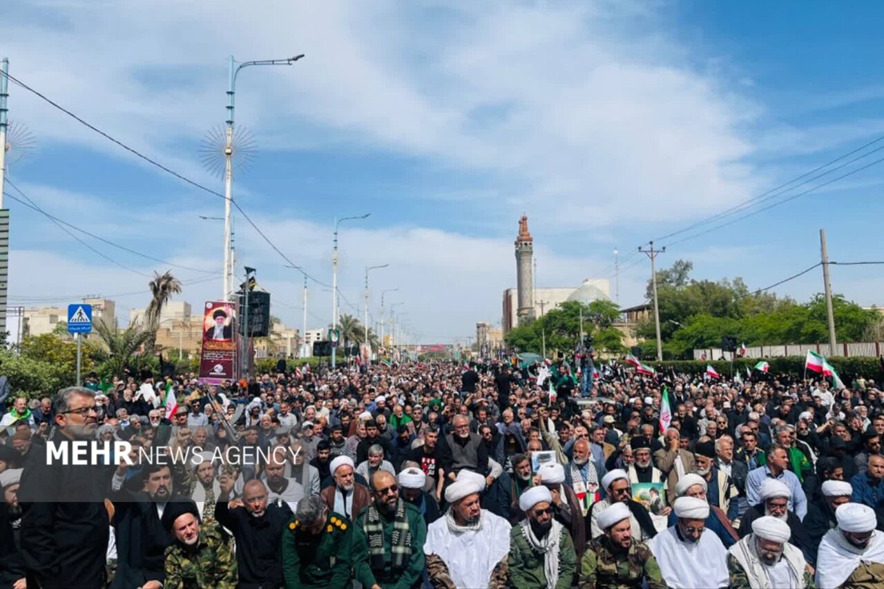 تصاویر زیبا از نماز جمعه تاریخی اهواز