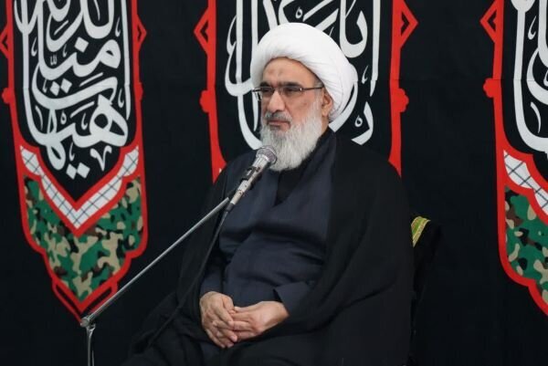 دعوت امام جمعه بوشهر برای حضور حماسی در آیین تشییع و بدرقه رهبر شهید